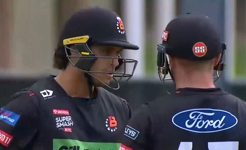 6 fours, 5 sixes! Clarke smashes 73 off 39