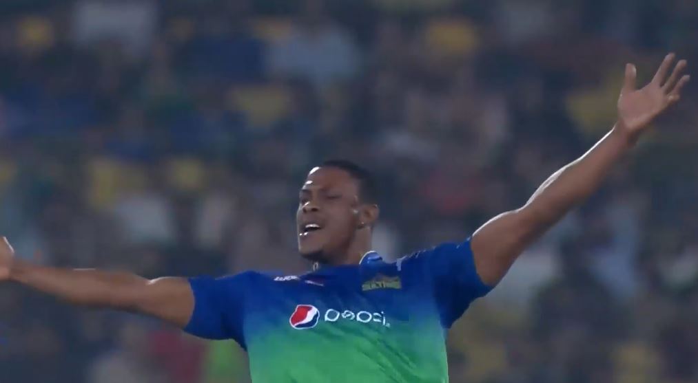 Accurate Sheldon Cottrell jolts Lahore's innings with a 3-fer