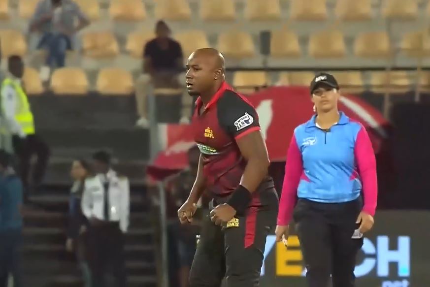 Tino Best dooms Asia Lions' chase with a 3-fer
