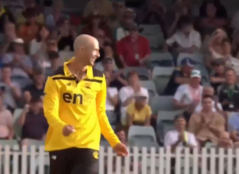 Ashton Agar tears down South Australia with 5-64