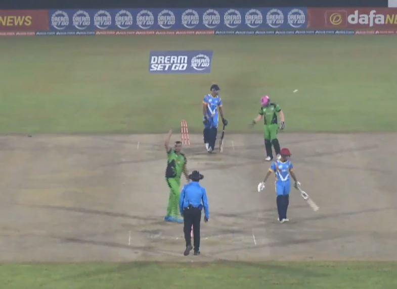 Fujairah bowl out Emirates Blues to win by 35 runs