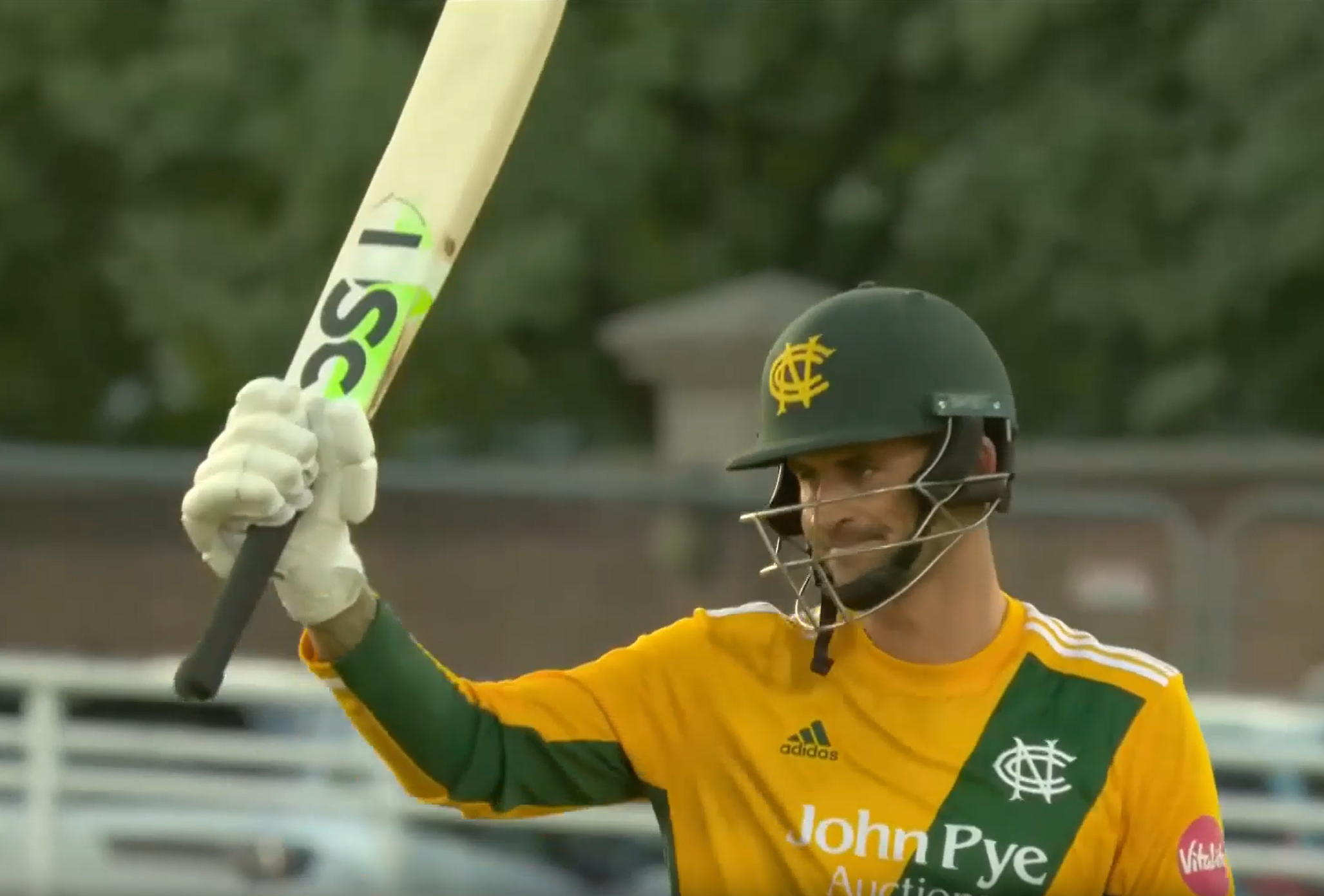 65* off 46! Hales leads Nottinghamshire's chase