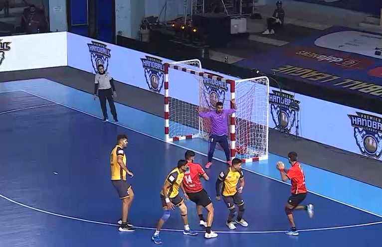 Premier Handball League: Garvit Gujarat v Delhi Panzers – Highlights
