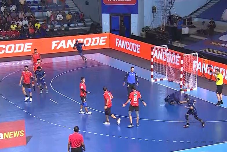 Premier Handball League: Golden Eagles UP v Delhi Panzers – Highlights