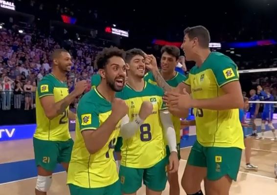 Volleyball Nations League – Men: Brazil v France – Highlights