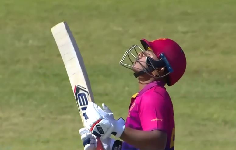 10 fours! Aayan Khan anchors UAE with his 58*