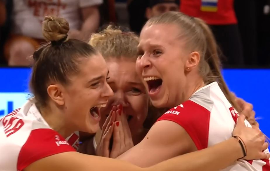 Volleyball Nations League – Women: Poland v USA – Highlights