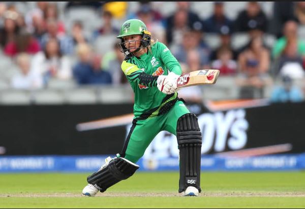 60 off 32! Flamboyant Danni Wyatt smites Manchester Originals