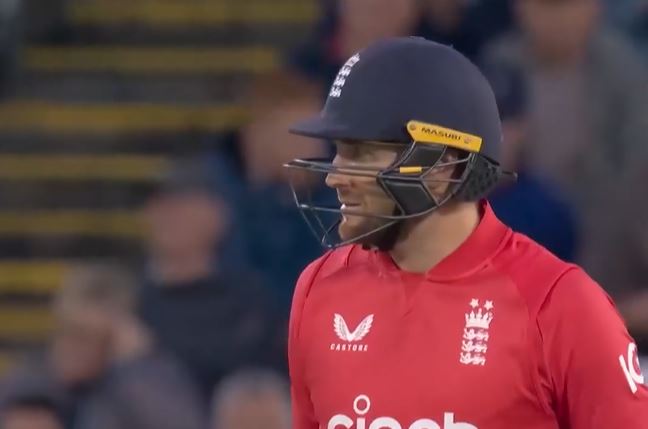 54 off 42! Dawid Malan stabilizes ENG