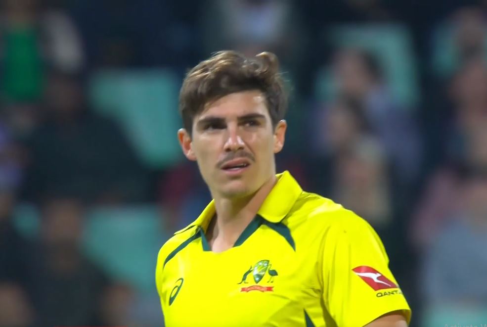 Sean Abbott quells SA with 3/22