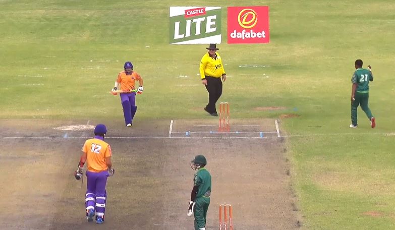 50 off 32! Nicol Loftie-Eaton guides Etosha Wildcats to 202