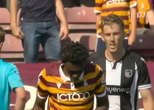 1-1! Bradford City and Grimsby Town tie in opener