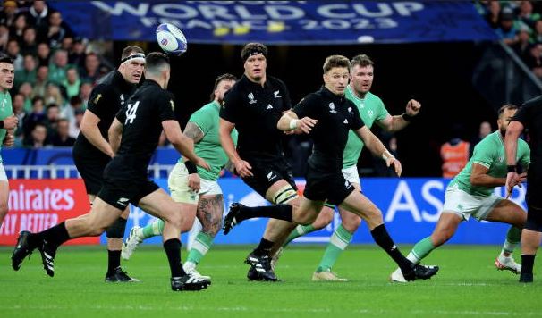 Thriller! New Zealand beat Ireland by 4 points to reach the SF