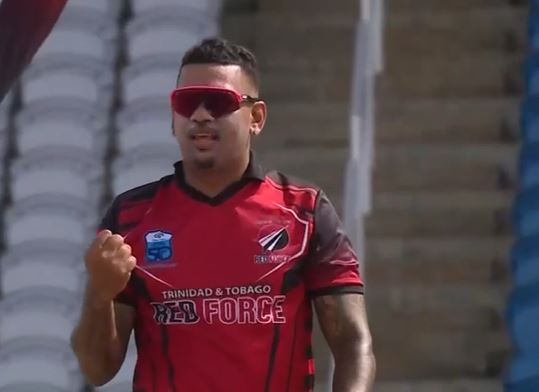 Sunil Narine wreaks havoc with a 3/17