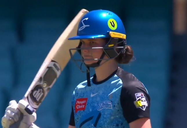 73 off 65! Laura Wolvaardt powers Adelaide Strikers to 164