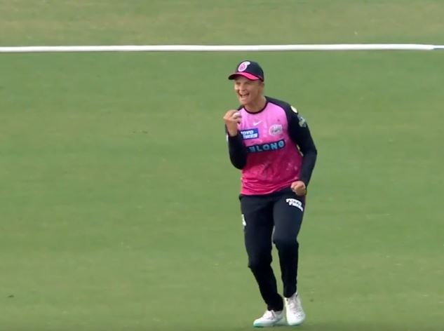 D/L method sees Sydney Sixers beat Melbourne Stars by 4 runs