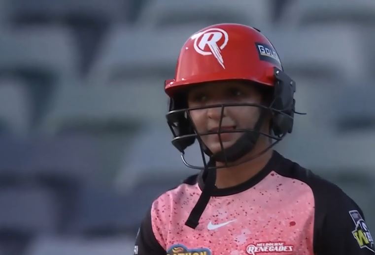 Unbeaten 52! Kaur sets the stage for Melbourne Renegades