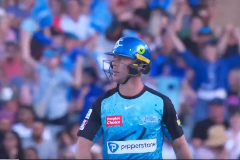 10 fours, 4 sixes! Charismatic Chris Lynn's unbeatable 83*