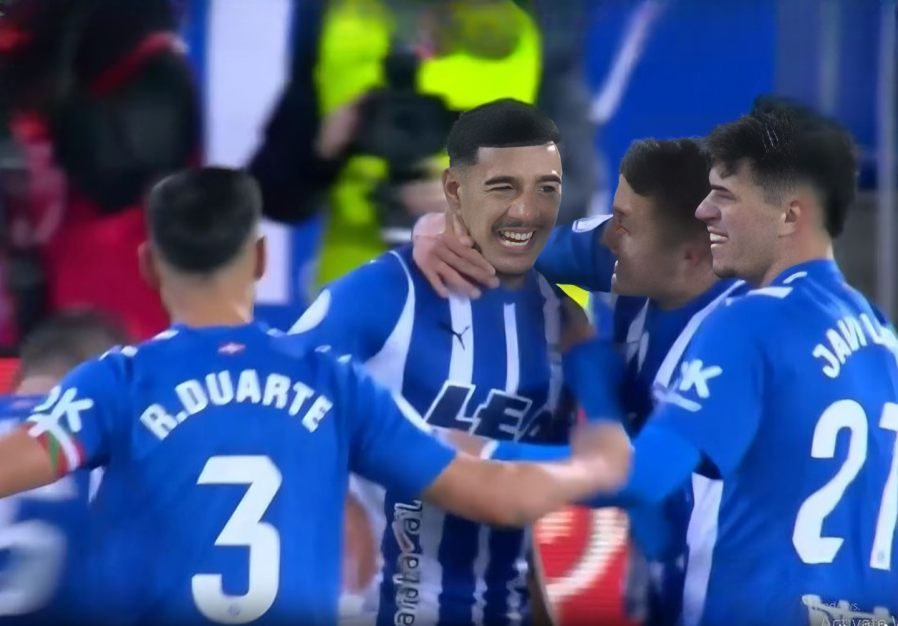 Alaves claim a hard-fought 1-0 win over Real Betis