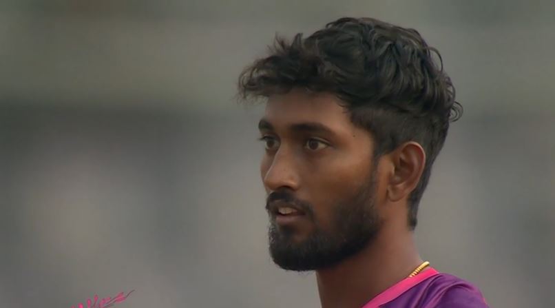 3 for 20! Dushan Hemantha returns with economical spell