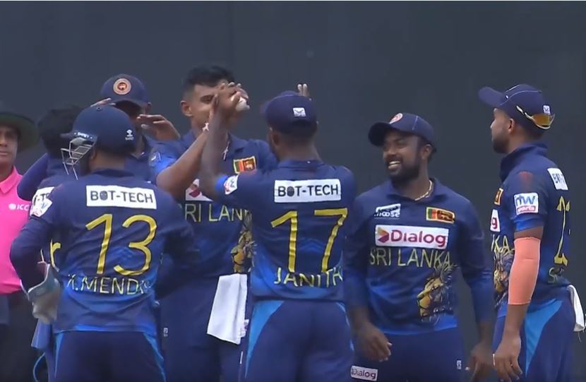 2nd ODI: Sri Lanka beat Zimbabwe by 2 wickets