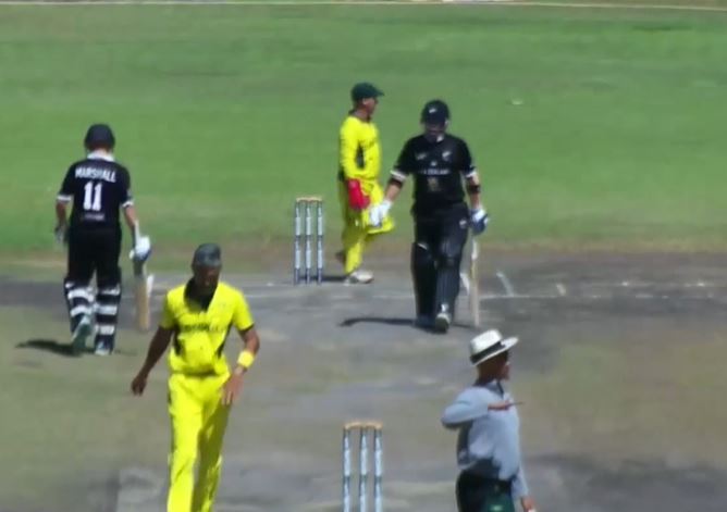 New Zealand-40 Beat Australia-40 by 2 Wickets