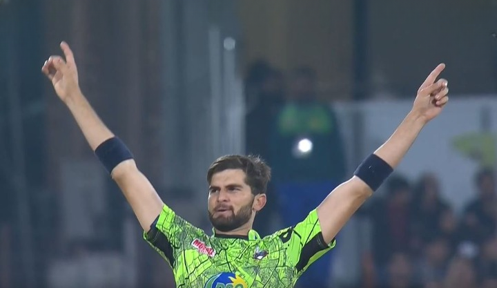 3 for 33! Shaheen Afridi Helps Lahore Minimise Damage