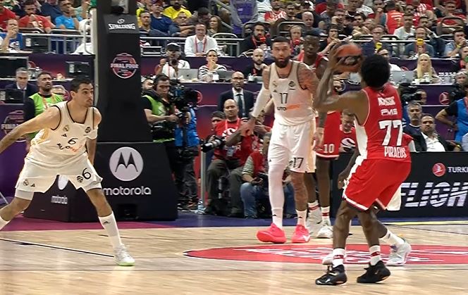 Real Madrid contain Olympiacos Piraeus 87-76