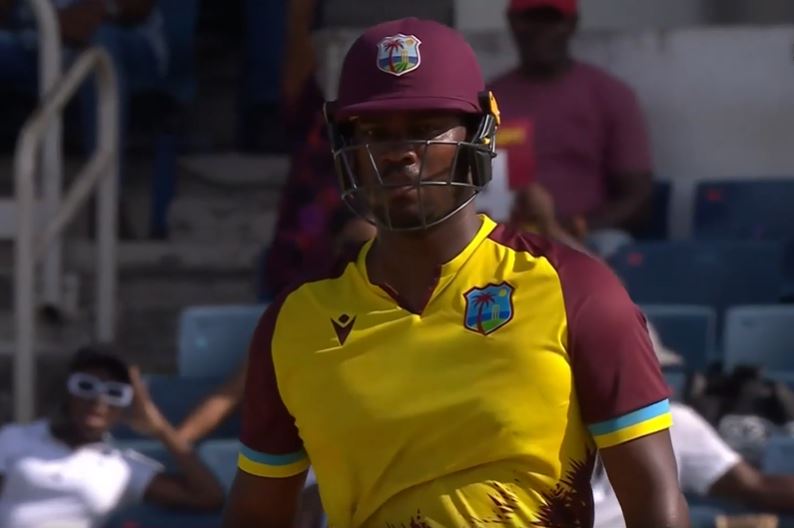 3rd T20I, West Indies Innings: All fours
