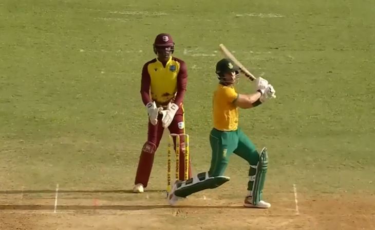 1st T20I, South Africa Innings: All sixes